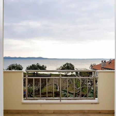 Neno Appartement *